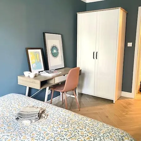 Apartment Close To Metro, 8 Minutes To Centrum And Near Airport Warsaw Exterior photo