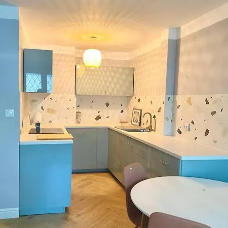 Apartment Close To Metro, 8 Minutes To Centrum And Near Airport Warsaw Exterior photo