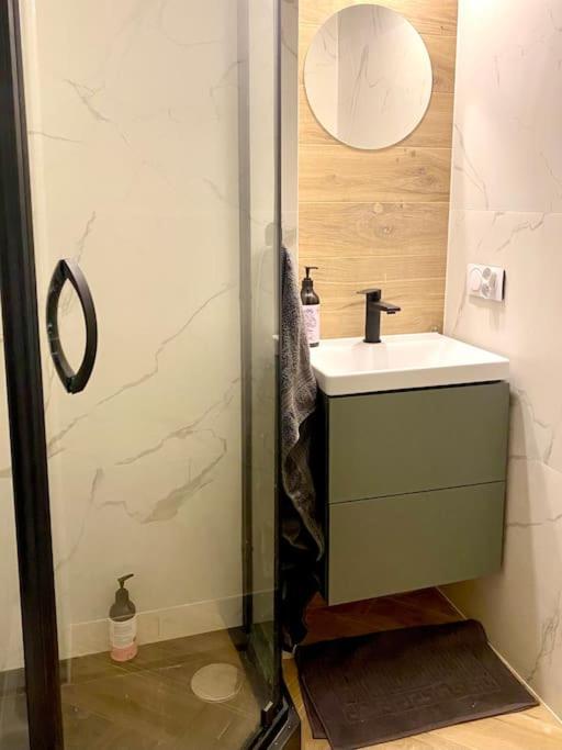 Close To Metro, 8 Minutes To Centrum And Near Airport Apartamento *