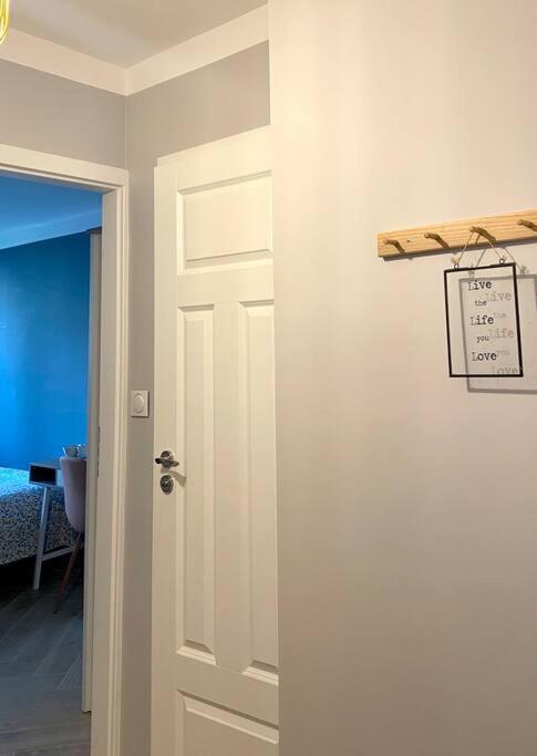 Close To Metro, 8 Minutes To Centrum And Near Airport Apartamento Varsovia